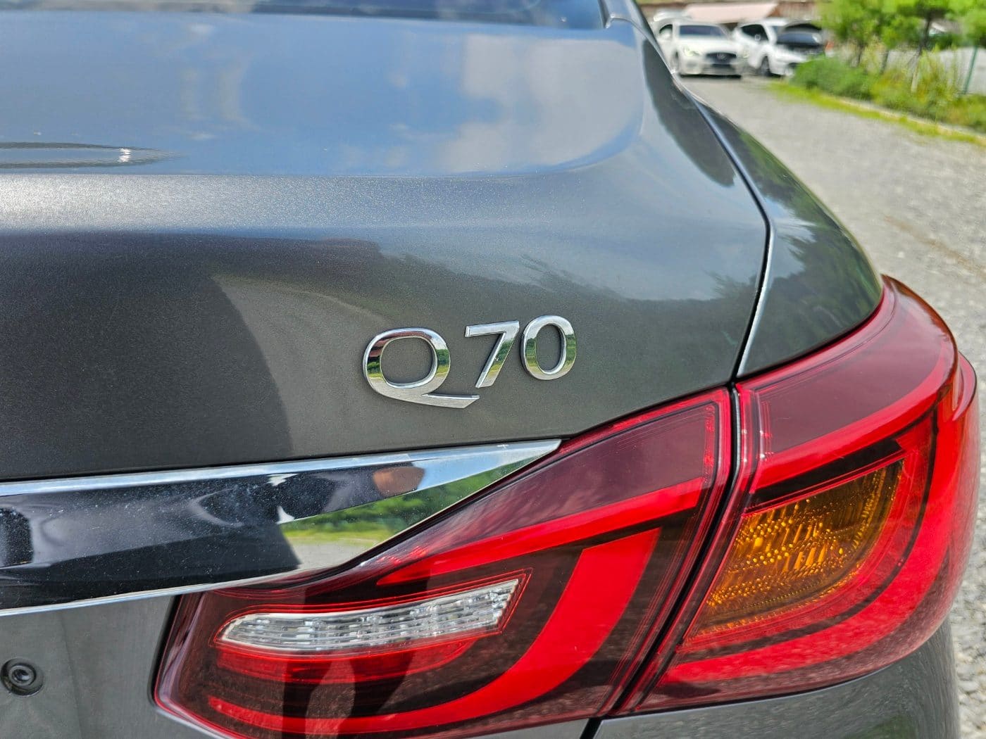 2016 Infiniti Q70 3.7 (S/N: 580157) 16
