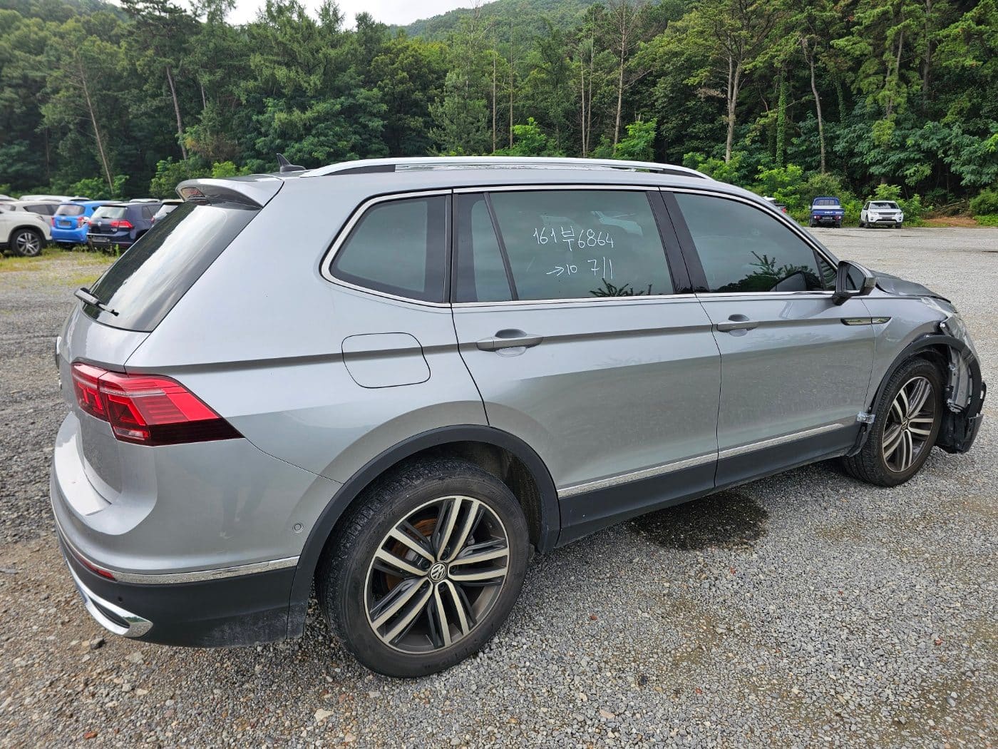 2023 Volkswagen Tiguan Allspace 2.0 TSI Prestige (S/N: 027403) 4