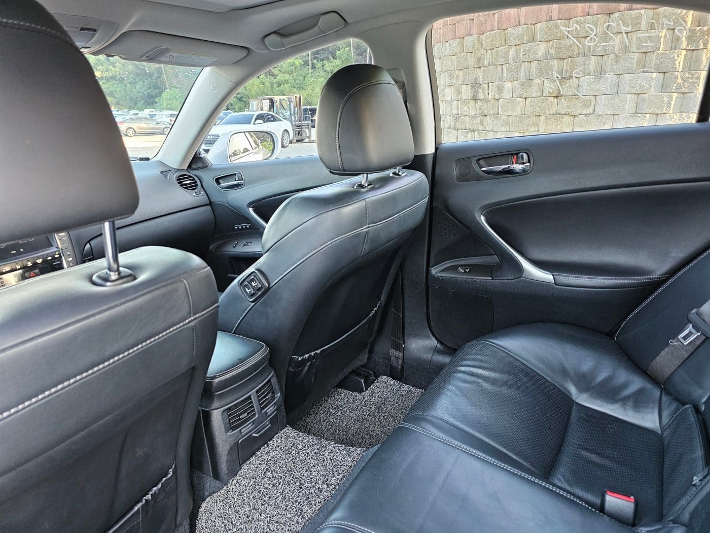 2009 Lexus IS250 STD (S/N: 092332) 30