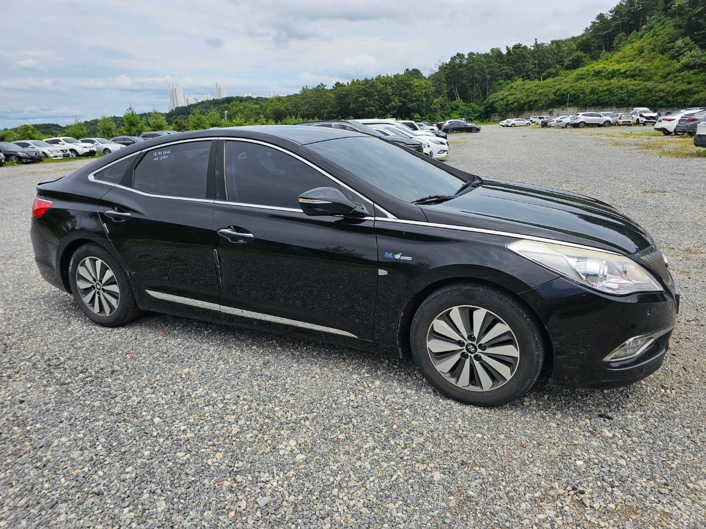 2016 Hyundai Grandeur HG Hybrid (S/N: 023743) 3