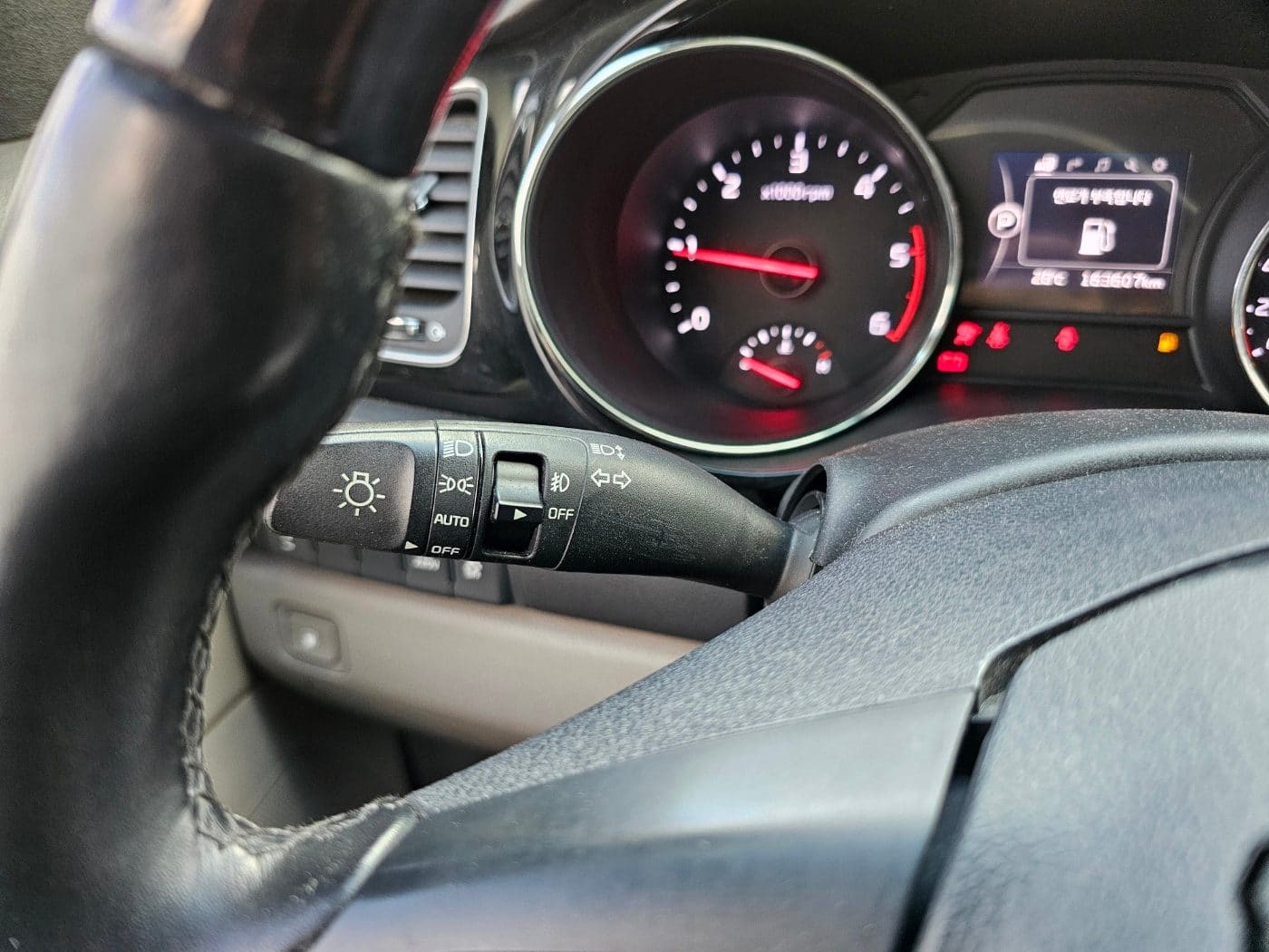 2016 Kia All New Carnival Diesel Limousine (S/N: 092376) 38