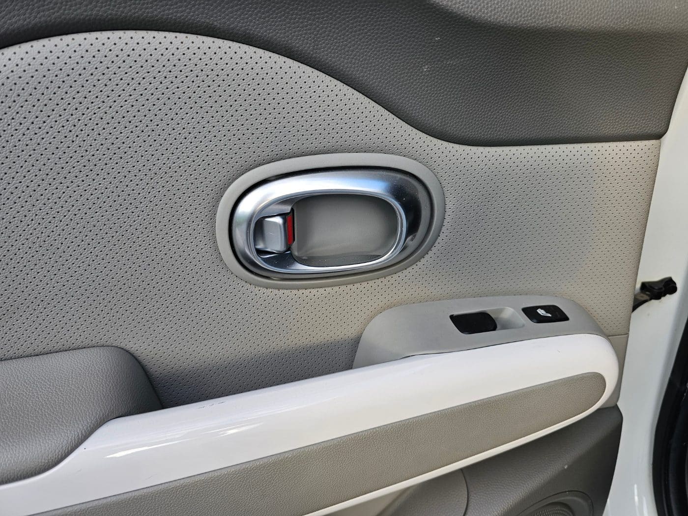 2017 Kia Soul EV (S/N: 021870) 25