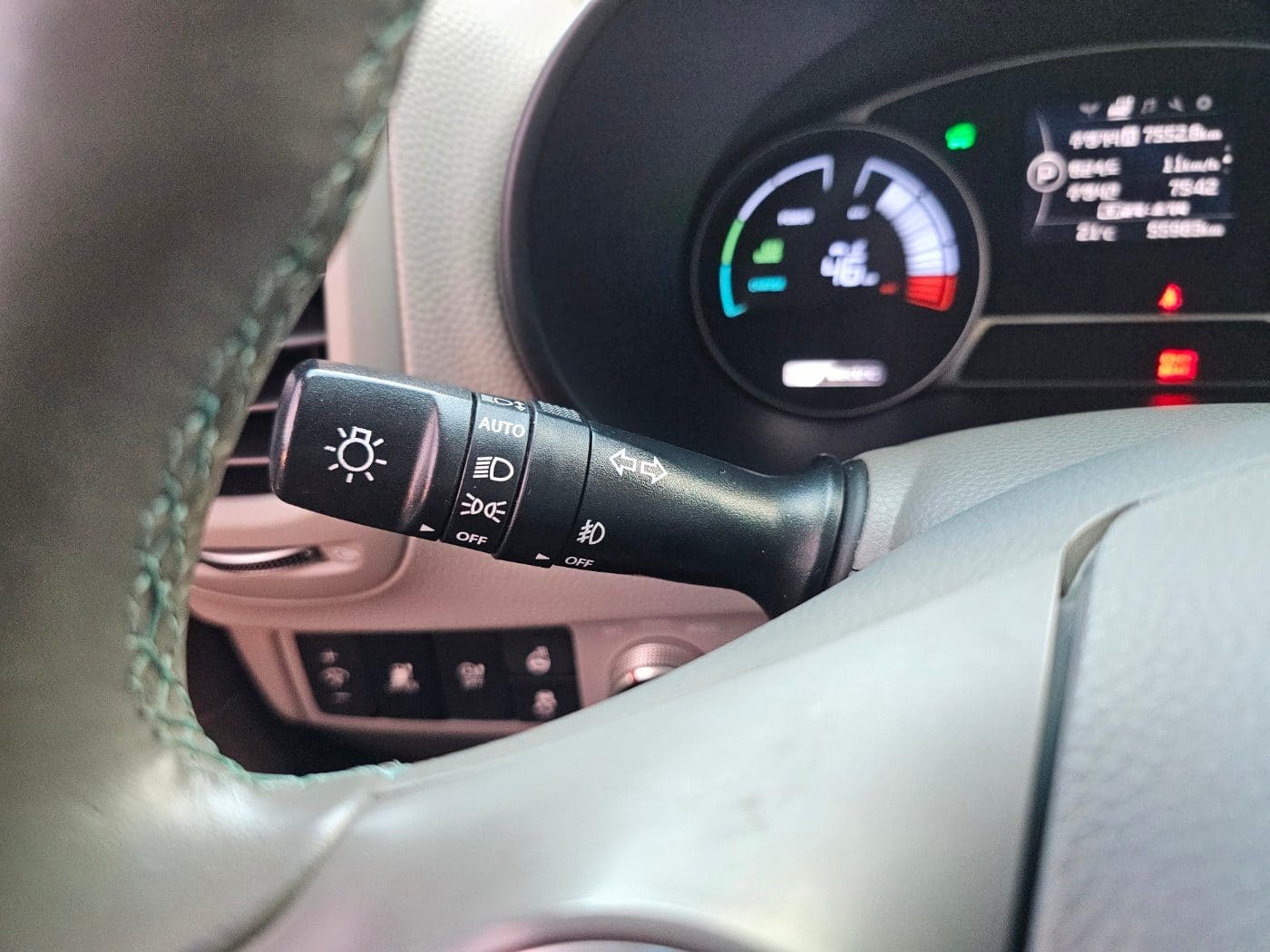 2017 Kia Soul EV (S/N: 021870) 39