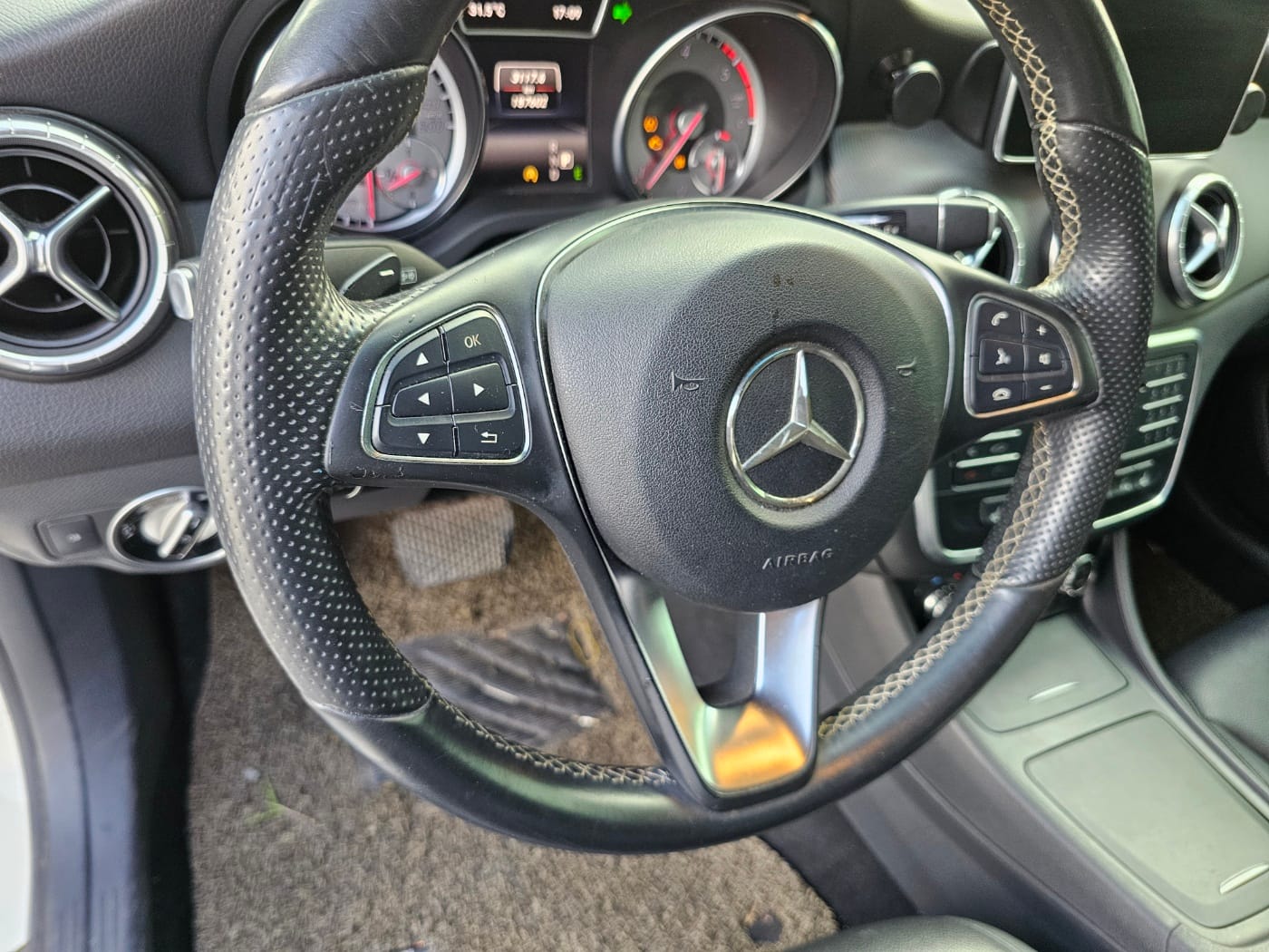 2015 Benz CLA Class CLA 200 CDI 4MATIC (S/N: 210909) 37
