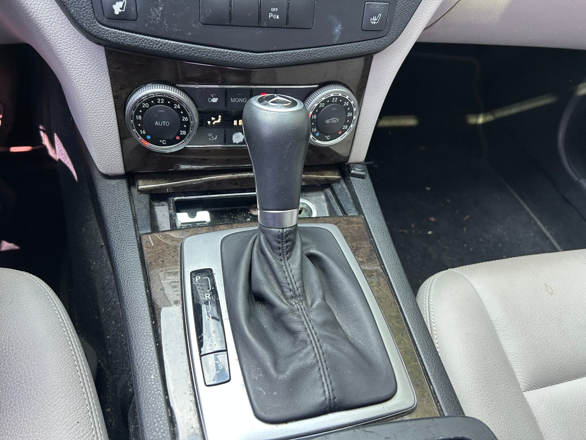 2009 Benz C-Class W204 C200K Avantgarde (S/N: 267196) 46