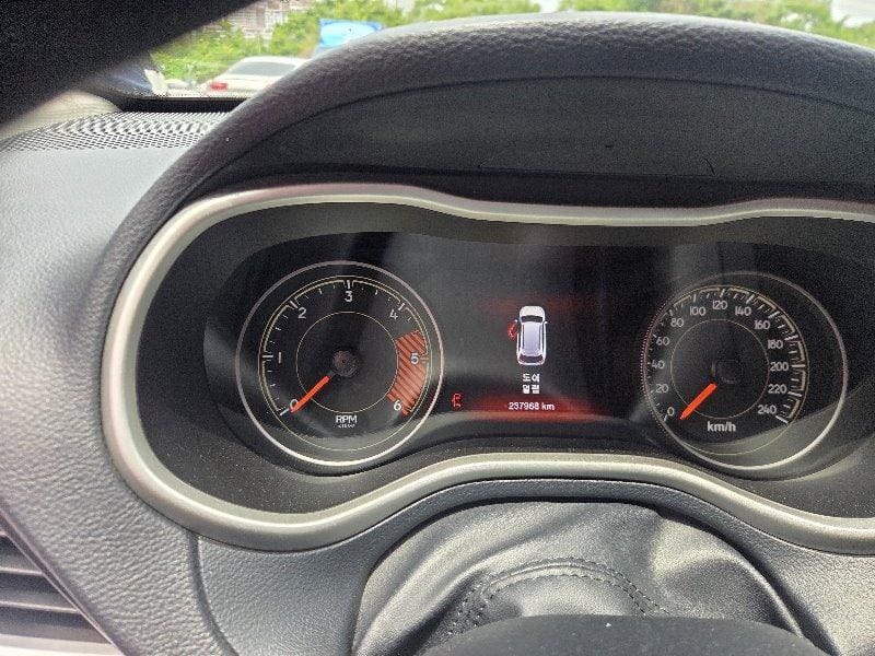 2015 Jeep Cherokee (KL) 2.0 Diesel (550750) pre-producted 6