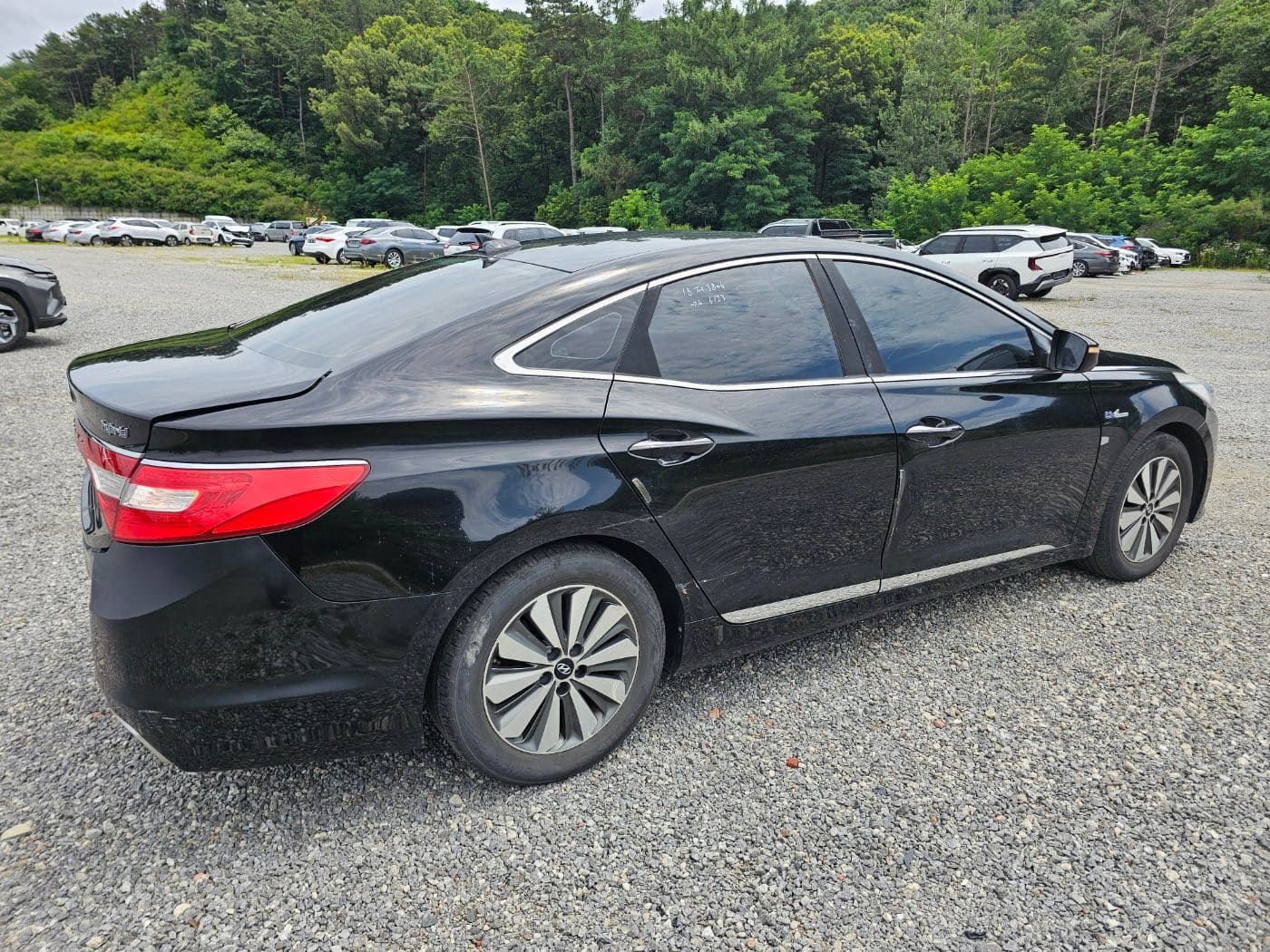 2016 Hyundai Grandeur HG Hybrid (S/N: 023743) 4