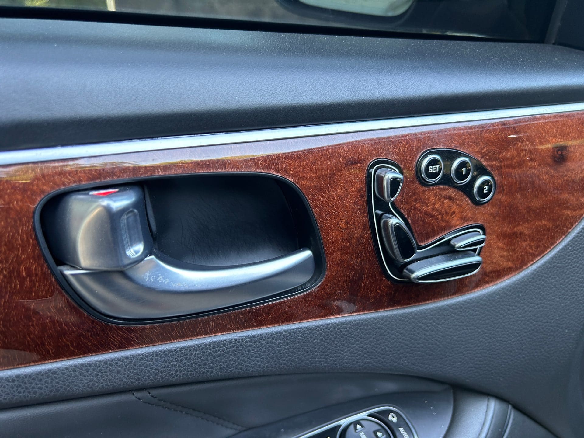 2015 Hyundai Equus VS500 (S/N: 090613) 36