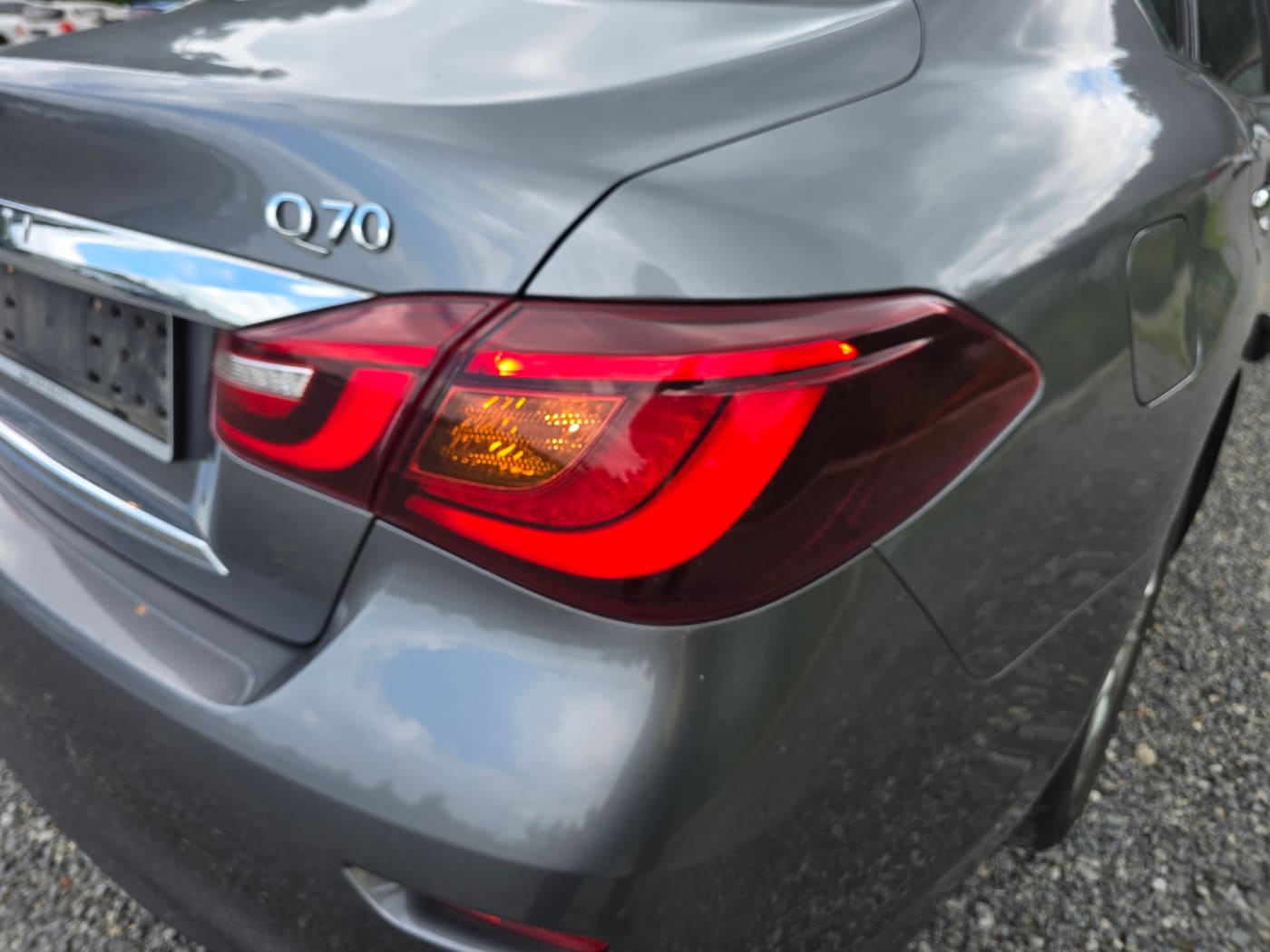 2016 Infiniti  Q70 3.7 (S/N: 580214) 11