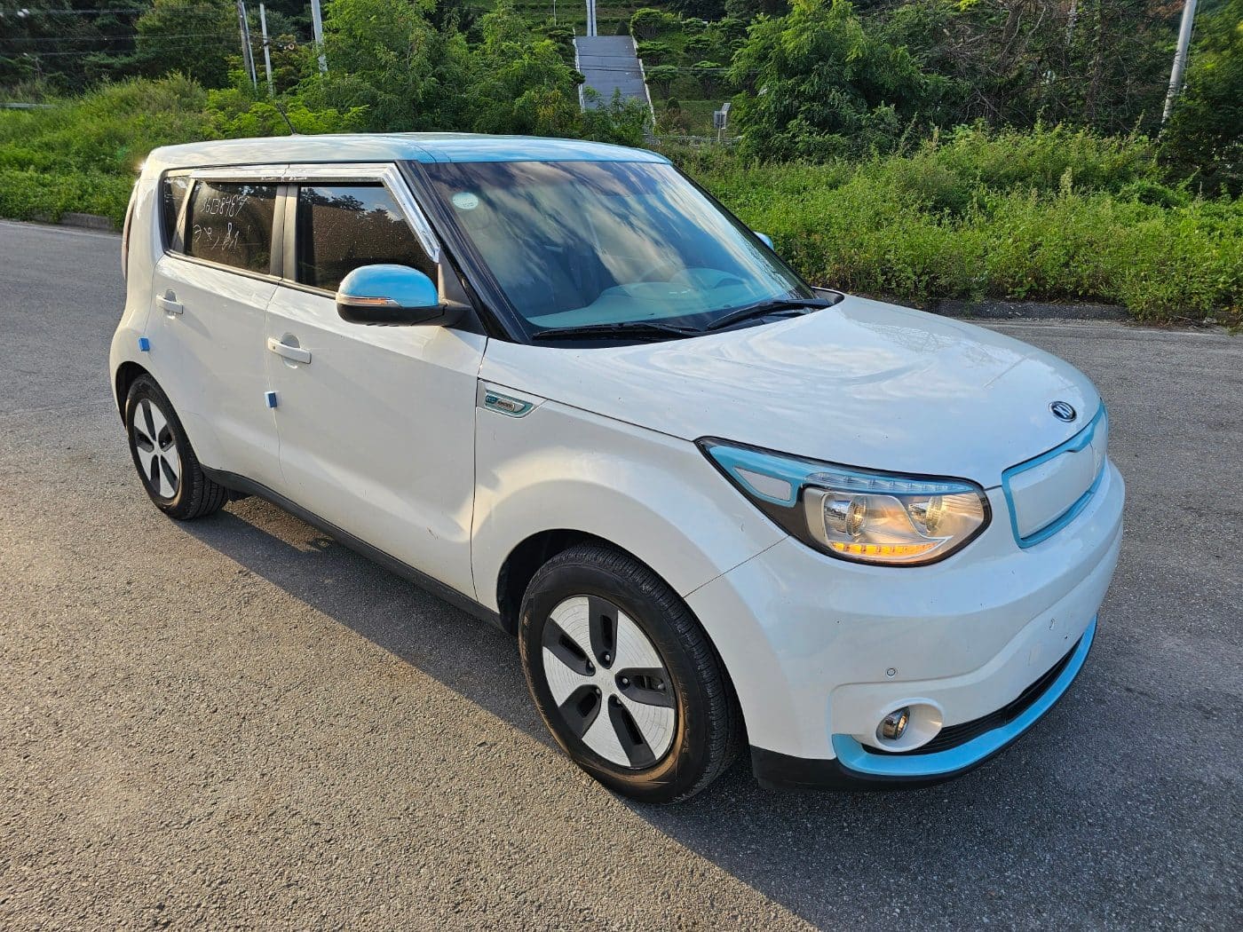 2017 Kia Soul EV (S/N: 021870) 3