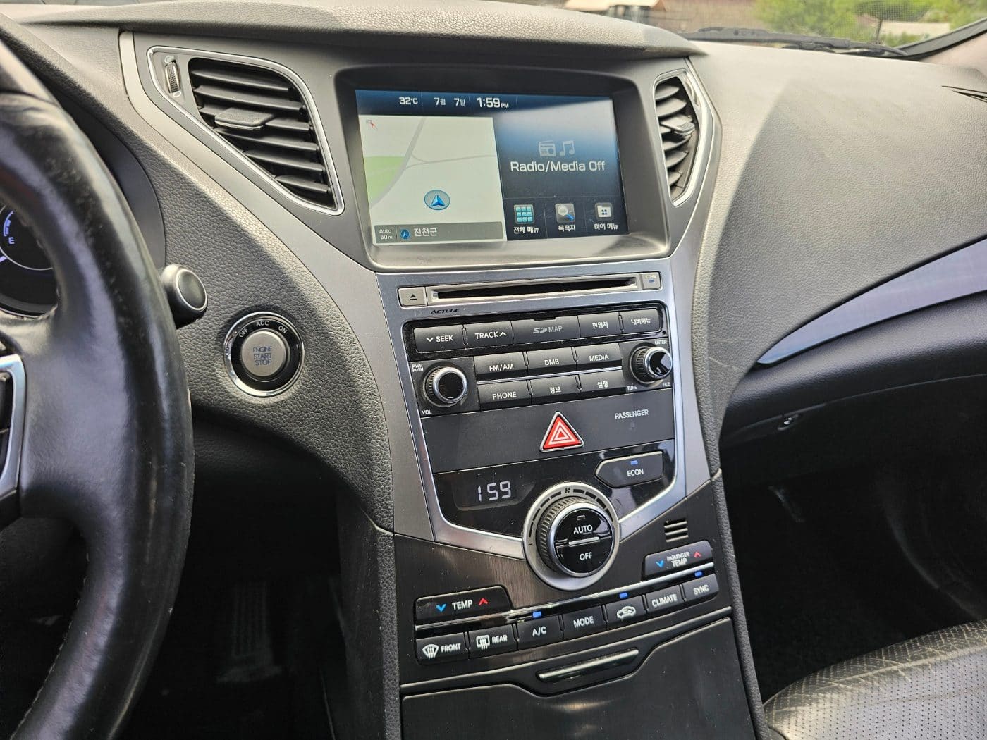 2016 Hyundai Grandeur HG Hybrid (S/N: 023743) 40