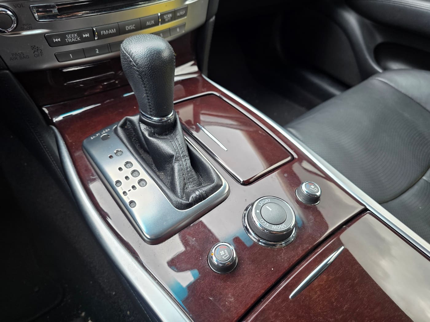 2016 Infiniti  Q70 3.7 (S/N: 580214) 44