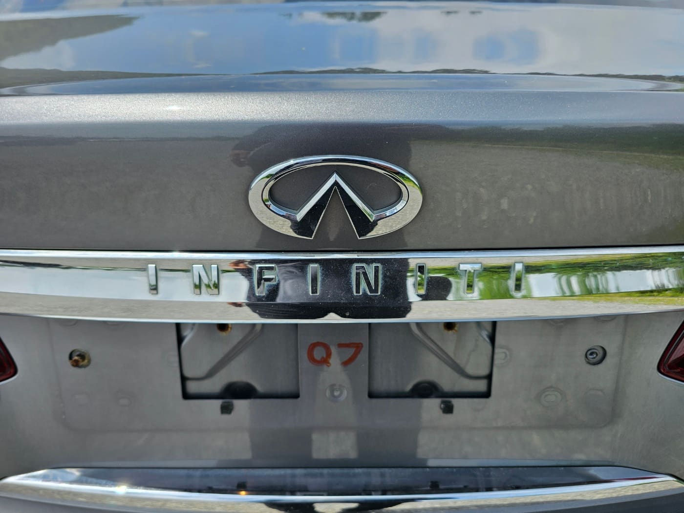 2016 Infiniti Q70 3.7 (S/N: 580157) 15