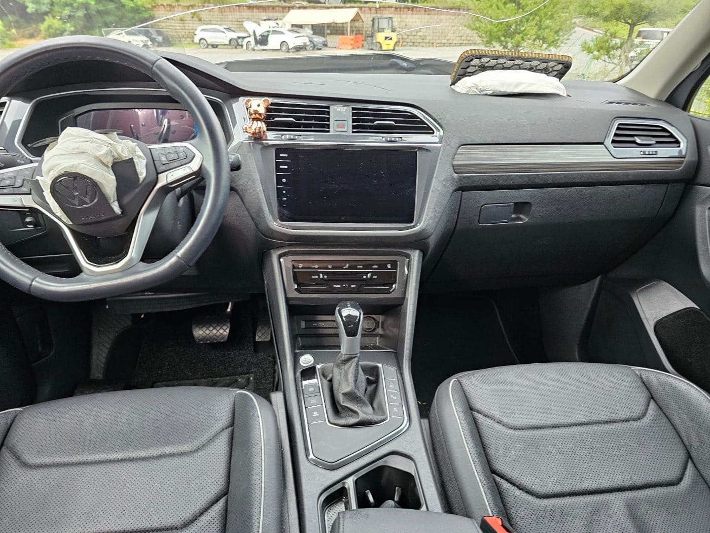 2023 Volkswagen Tiguan Allspace 2.0 TSI Prestige (S/N: 027403) 33