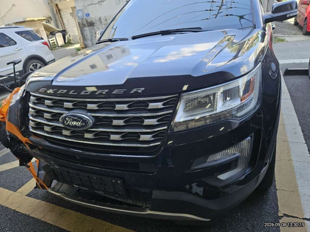 2017 Ford Explorer 2.3 EcoBoost Limited 4WD (D32107) pre-producted