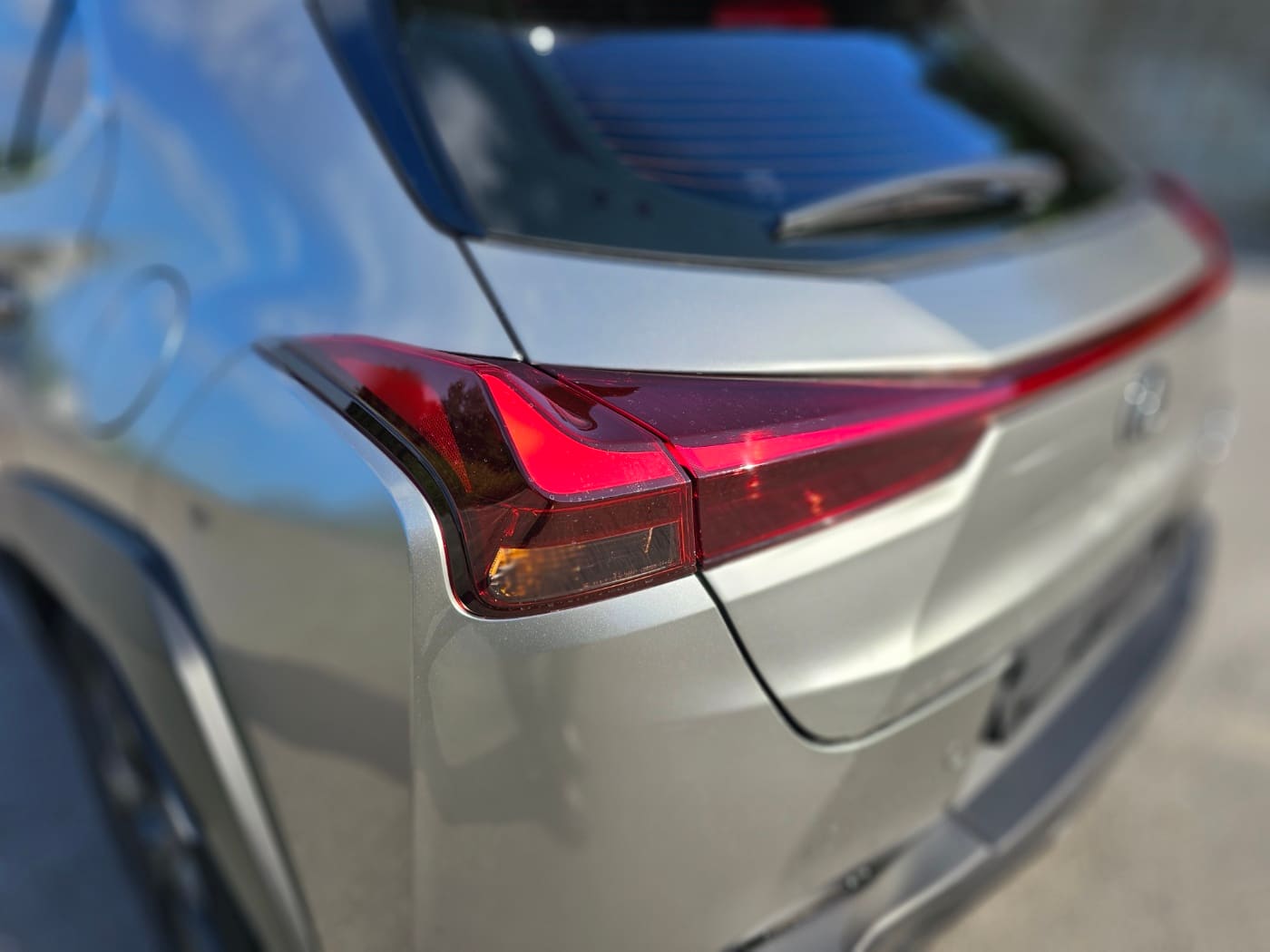 2027 Lexus UX 300h 2.0 (S/N: 047360) 9