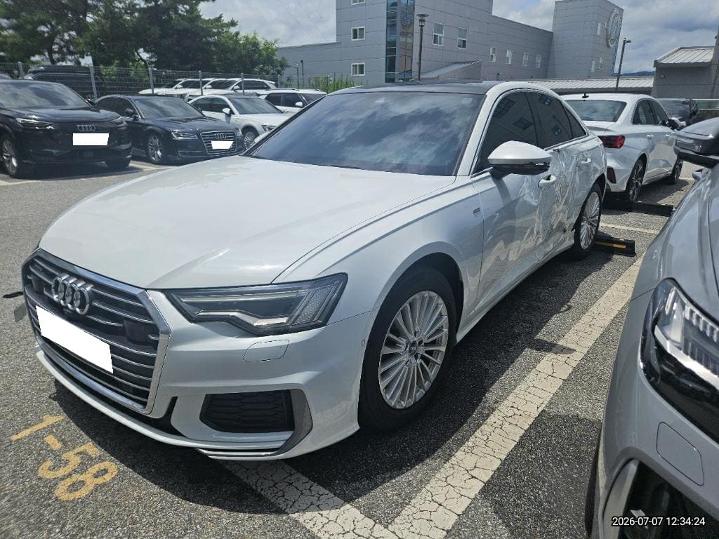 2020 Audi A6 (C8) 45 TFSI Quattro (056816) pre-producted 2