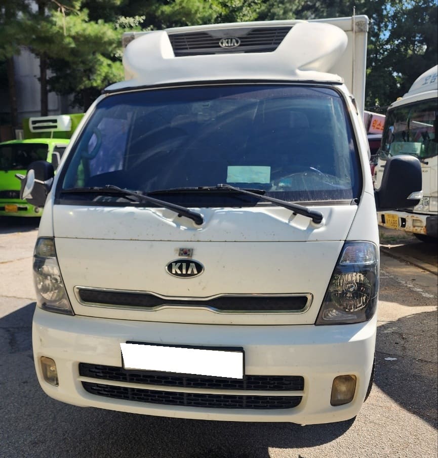 2018 Kia Bongo III 1.2-Ton Refrigerated Truck (210026) pre-producted
