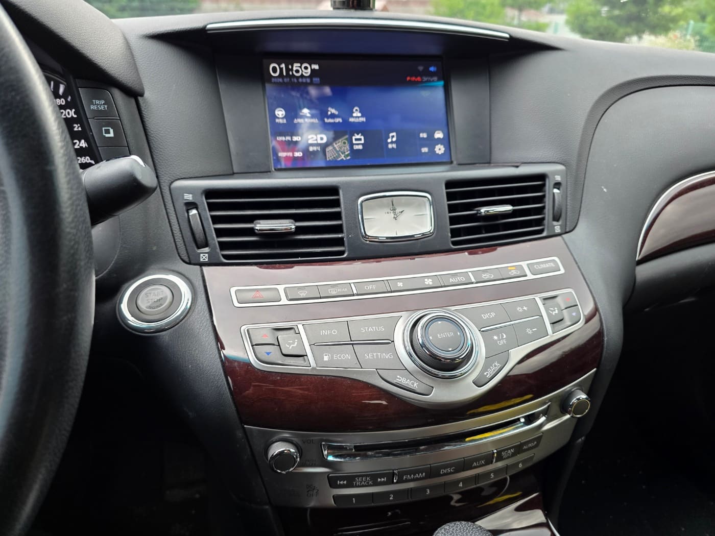 2016 Infiniti  Q70 3.7 (S/N: 580214) 43