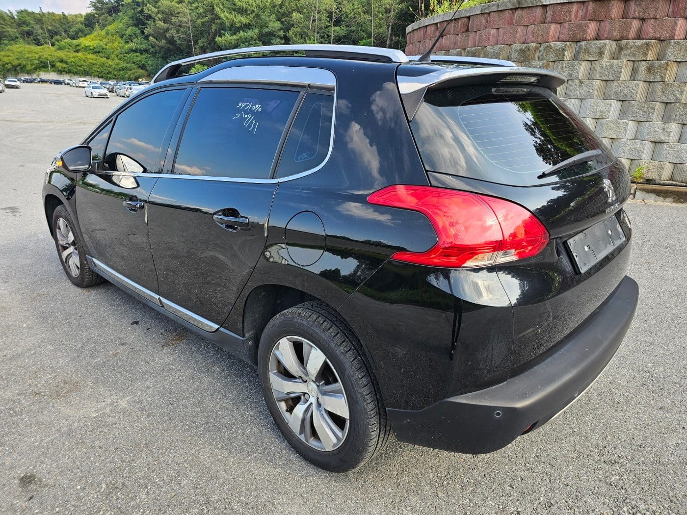 2015 Peugeot 2008 1.6 E-HDI (S/N: 045004) 6