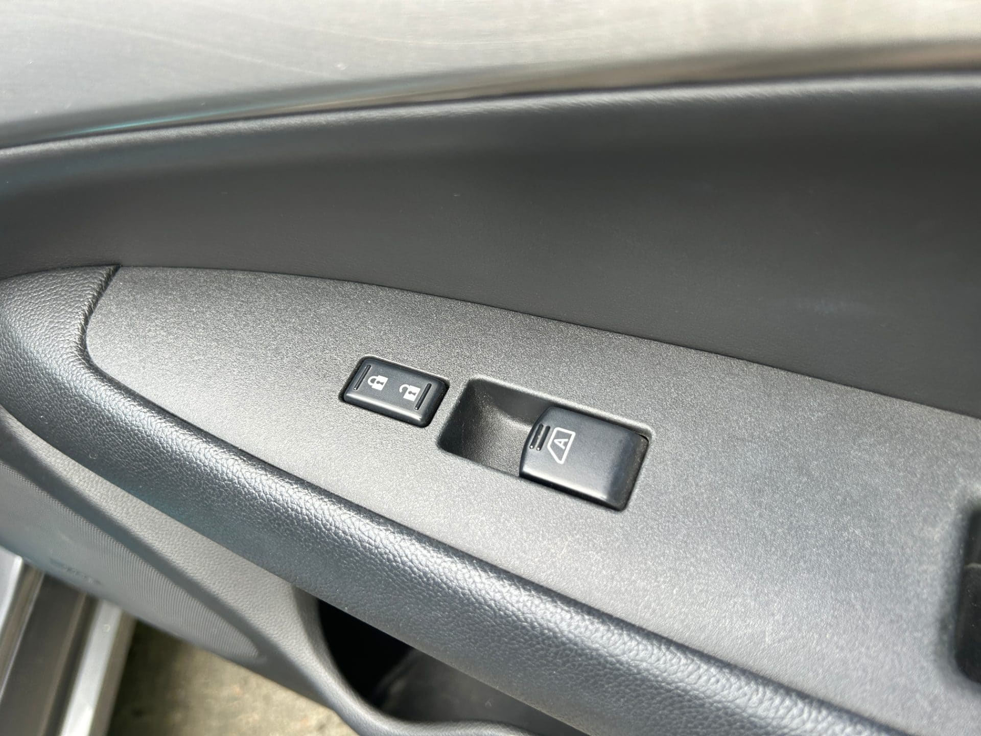 2010 Infiniti G37 Sedan S (S/N: 410967) 32
