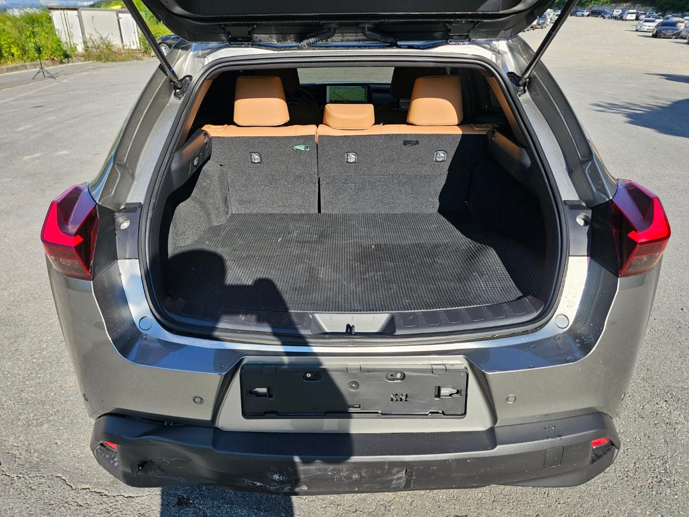 2027 Lexus UX 300h 2.0 (S/N: 047360) 11