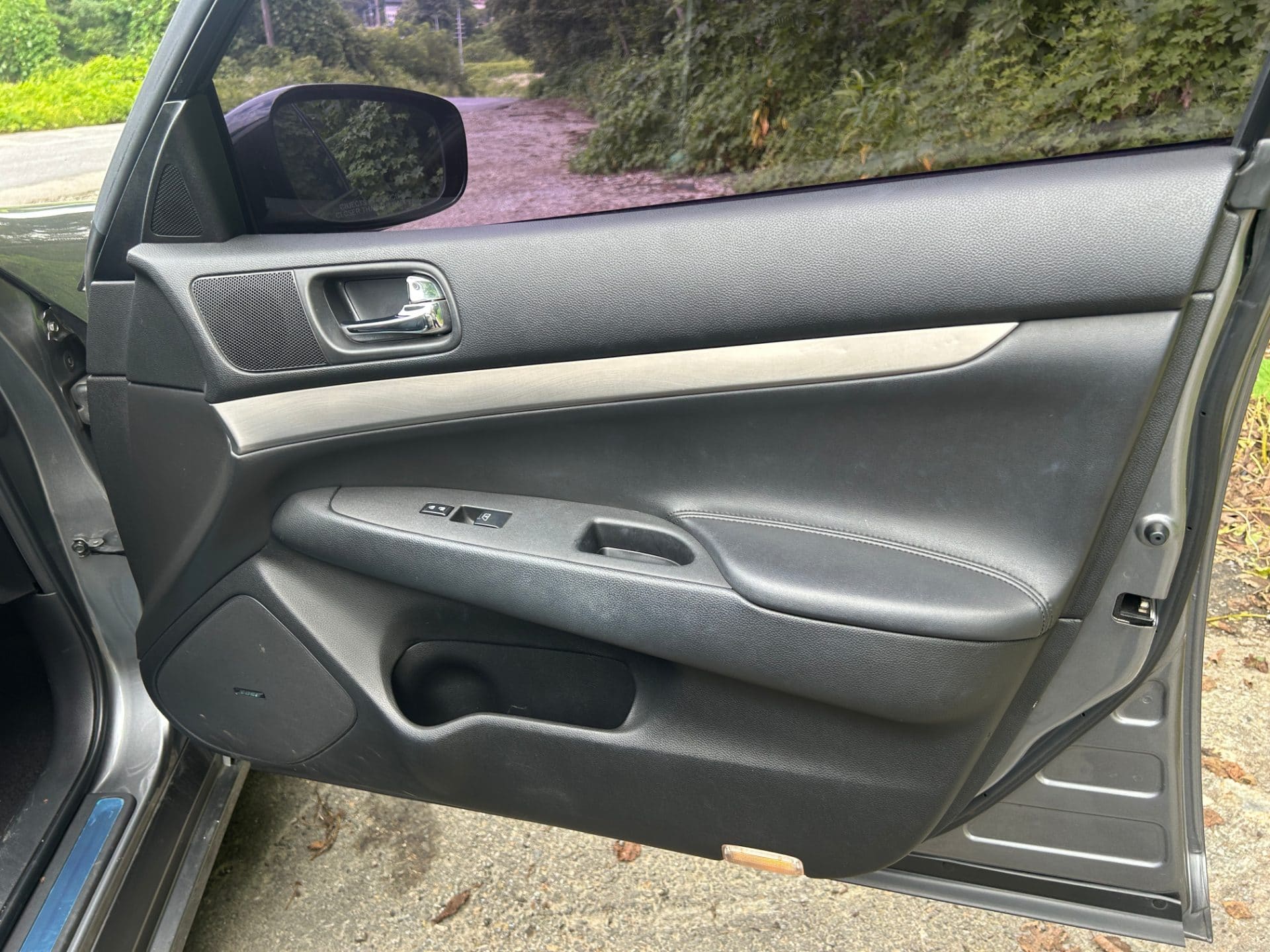 2010 Infiniti G37 Sedan S (S/N: 410967) 31