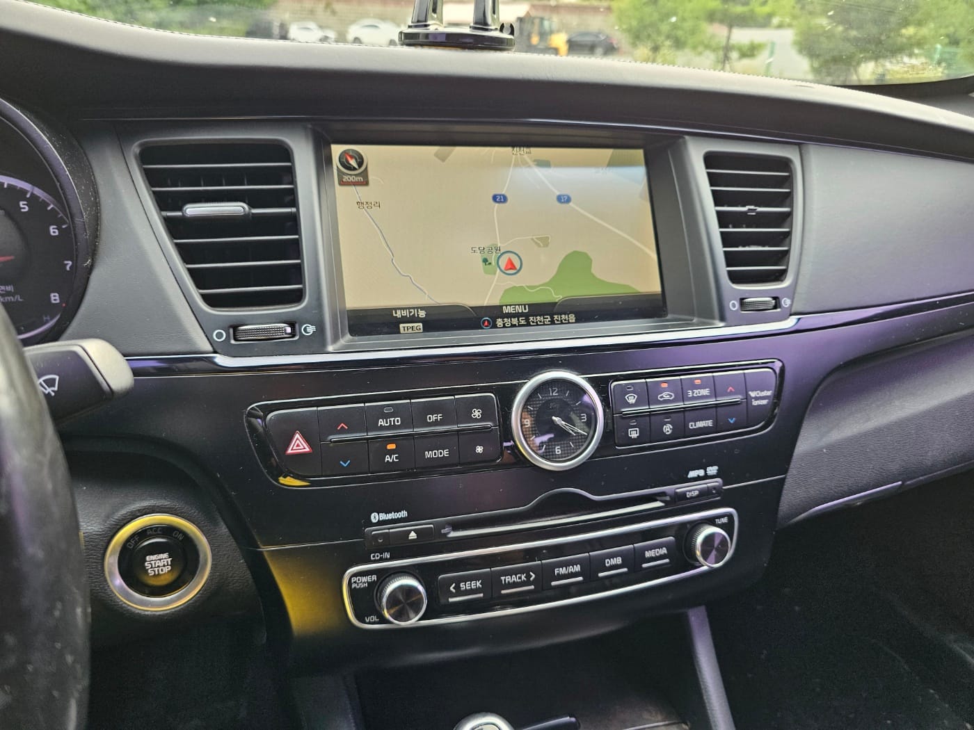 2013 Kia K9 3.8 GDI (S/N: 002490) 44