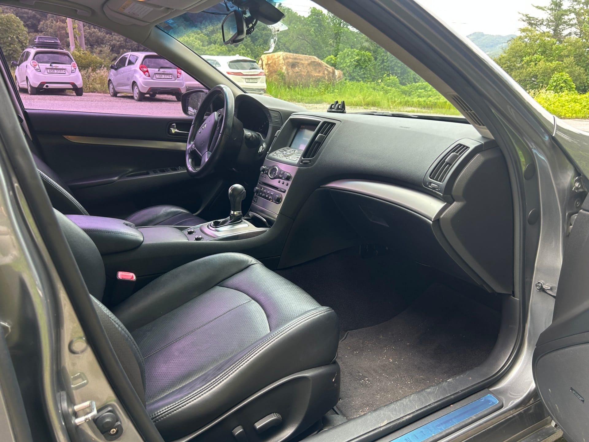 2010 Infiniti G37 Sedan S (S/N: 410967) 34