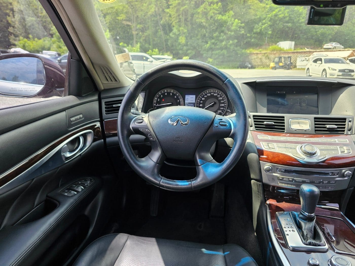 2016 Infiniti Q70 3.7 (S/N: 580157) 32