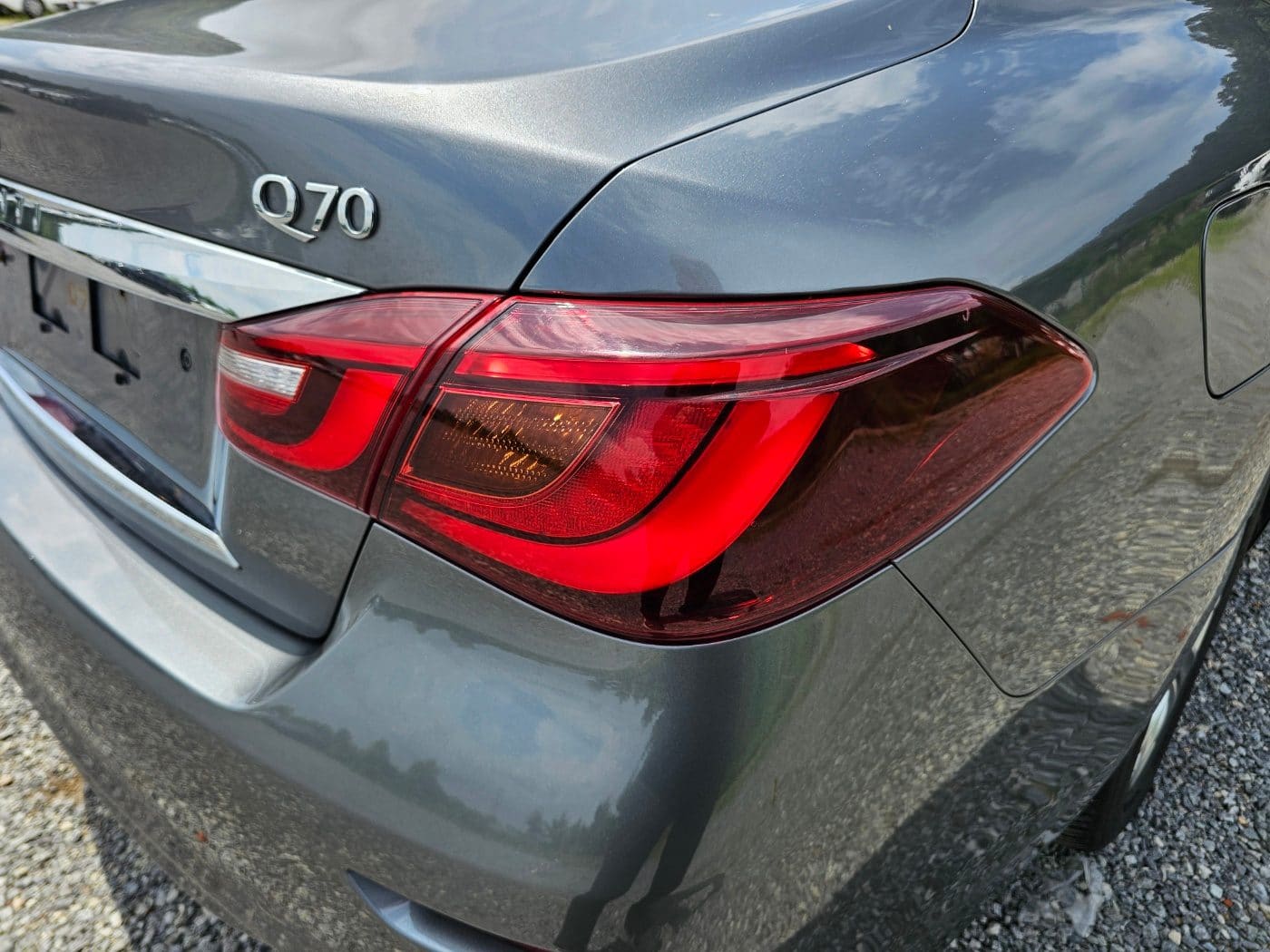 2016 Infiniti Q70 3.7 (S/N: 580157) 12