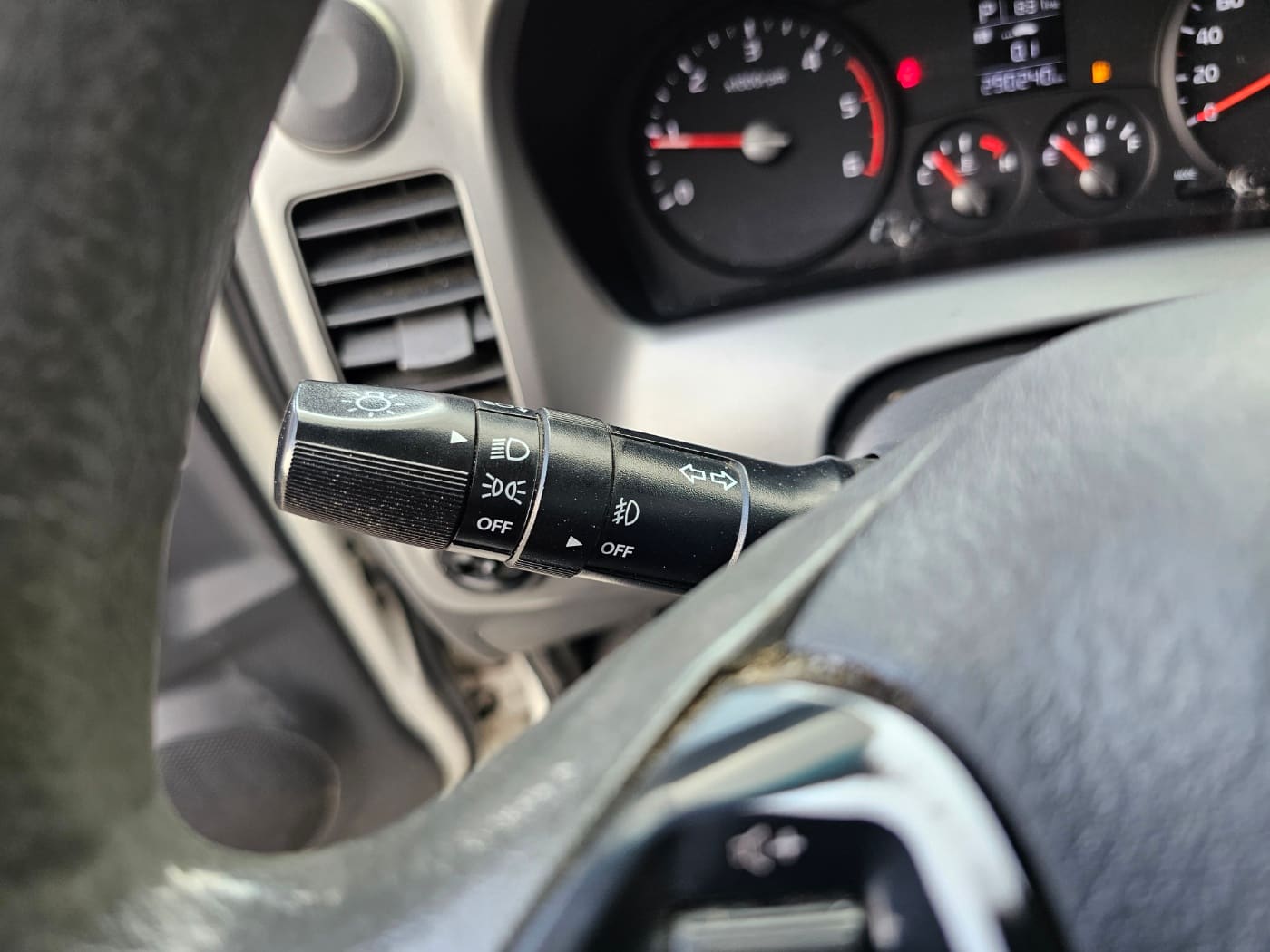 2019 Kia Bongo 3 1.0-ton King Cab (CRDi) DLX (S/N: 358823) 24