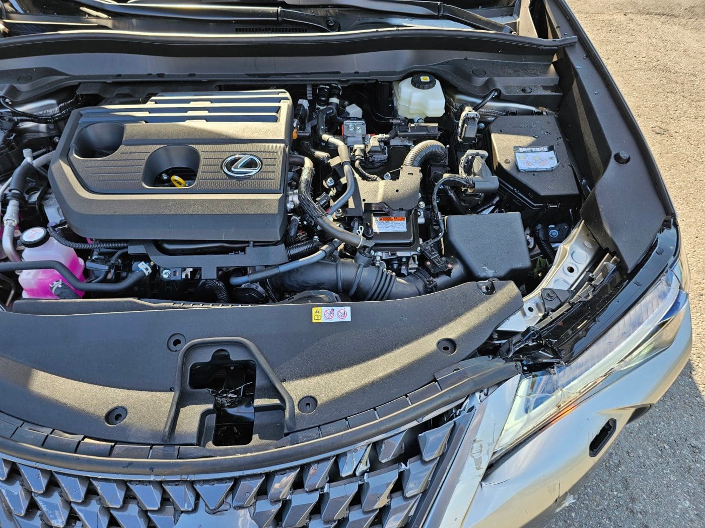 2027 Lexus UX 300h 2.0 (S/N: 047360) 22