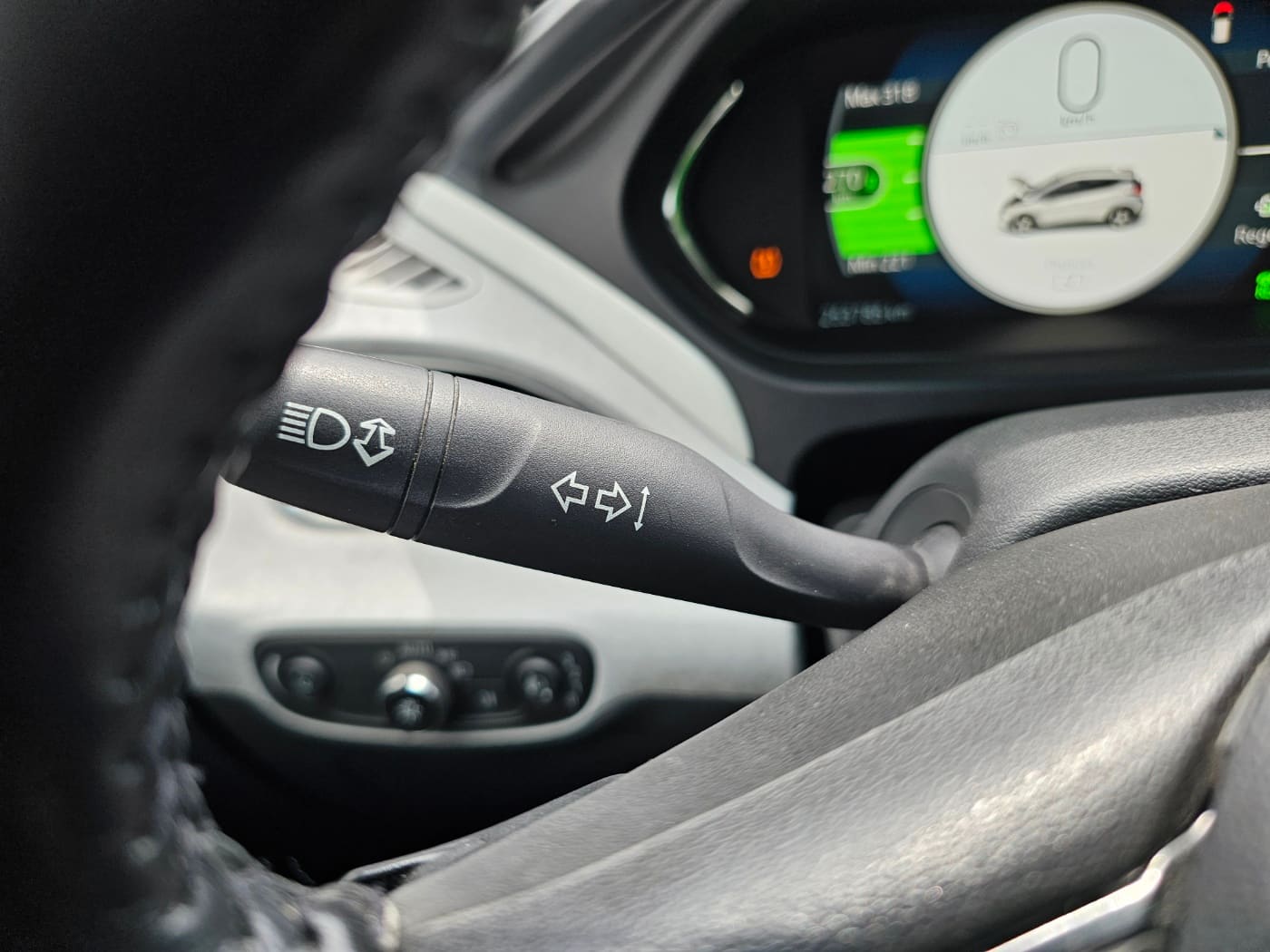 2018 Chevrolet Bolt EV EV Premier (S/N: 129093) 37