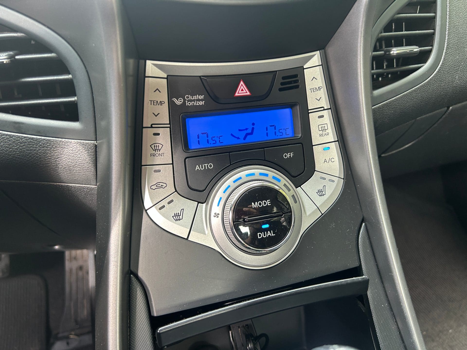 2011 Hyundai Avante MD M16 GDI (S/N: 083970) 39