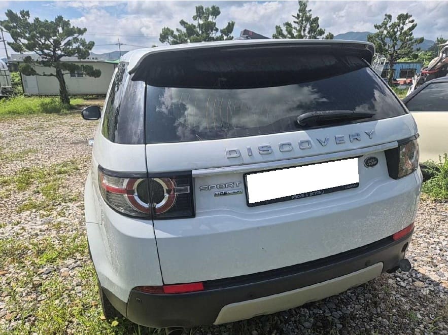 2016 Land Rover Discovery Sport 2.0 (617358) pre-producted 8