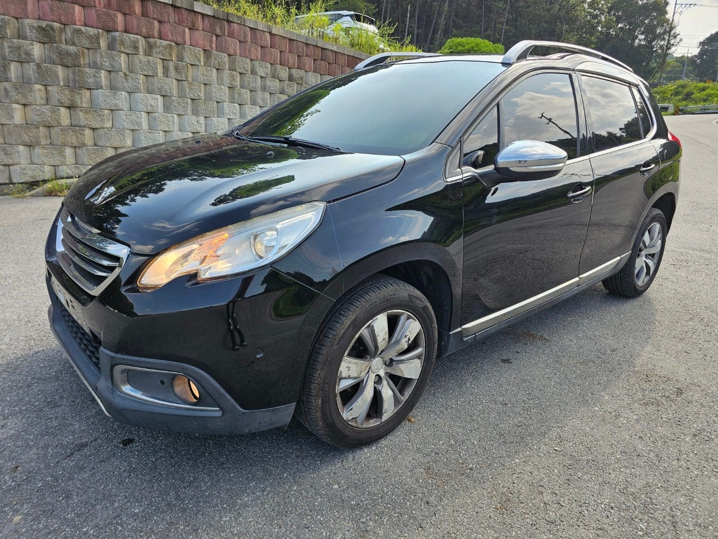 2015 Peugeot 2008 1.6 E-HDI (S/N: 045004)
