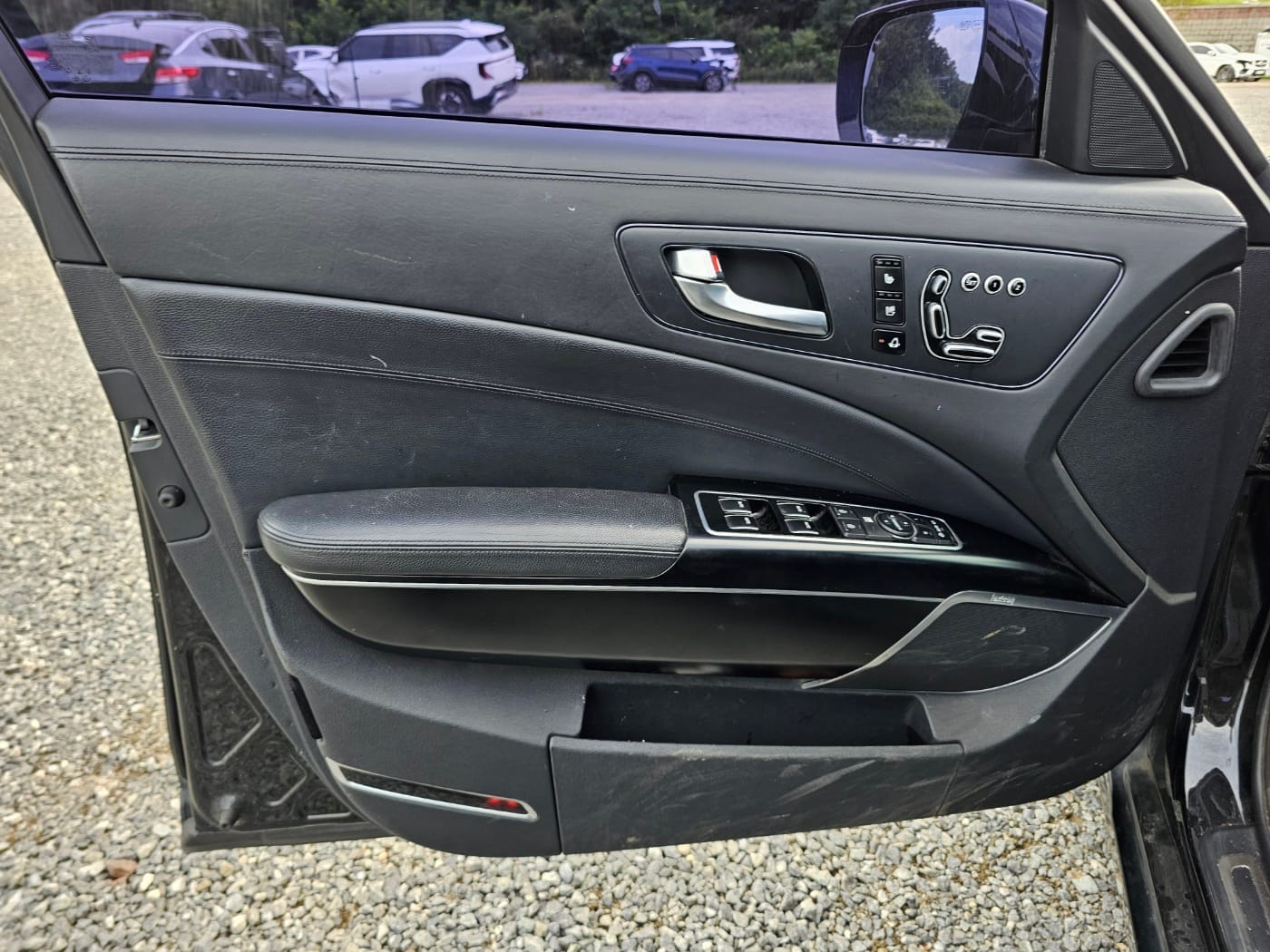 2013 Kia K9 3.8 GDI (S/N: 002490) 36