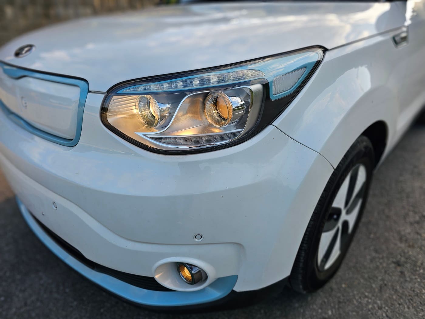 2017 Kia Soul EV (S/N: 021870) 8