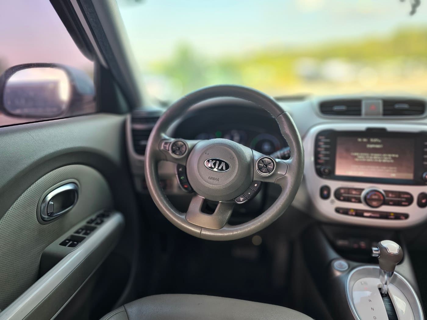 2017 Kia Soul EV (S/N: 021870) 32