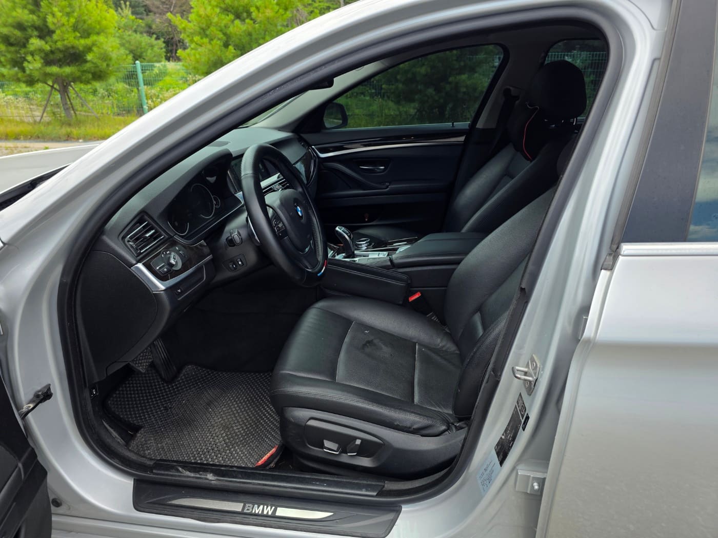 2014 BMW 5 Series (F10) 528i (S/N: 016204) 40