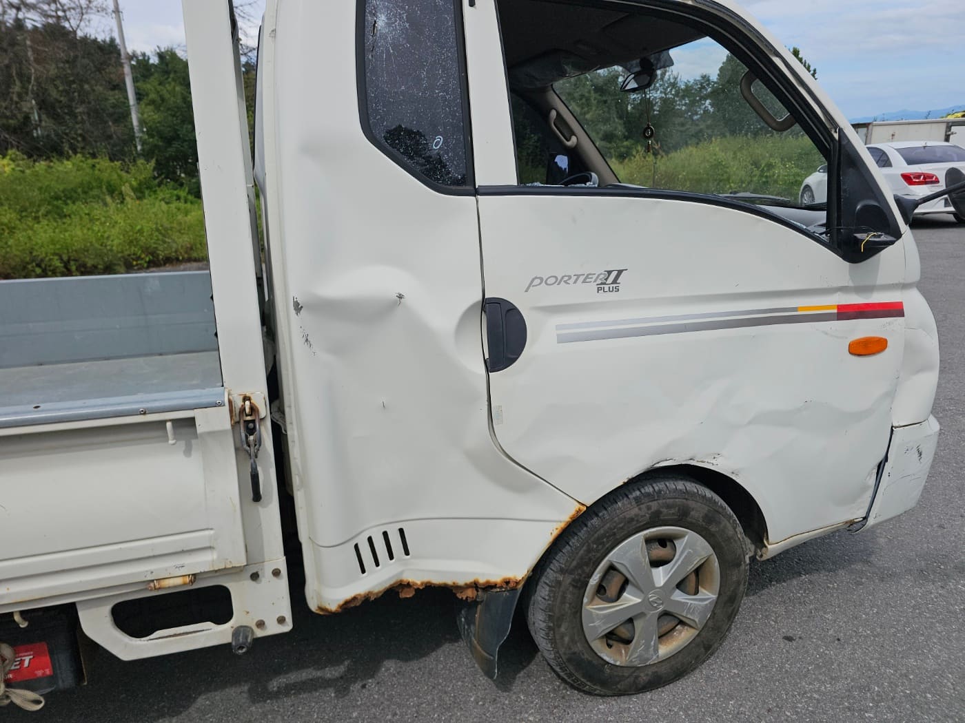 2013 Hyundai Porter 2 1.0-ton Super Cab (CRDi) (S/N: 920599) 35