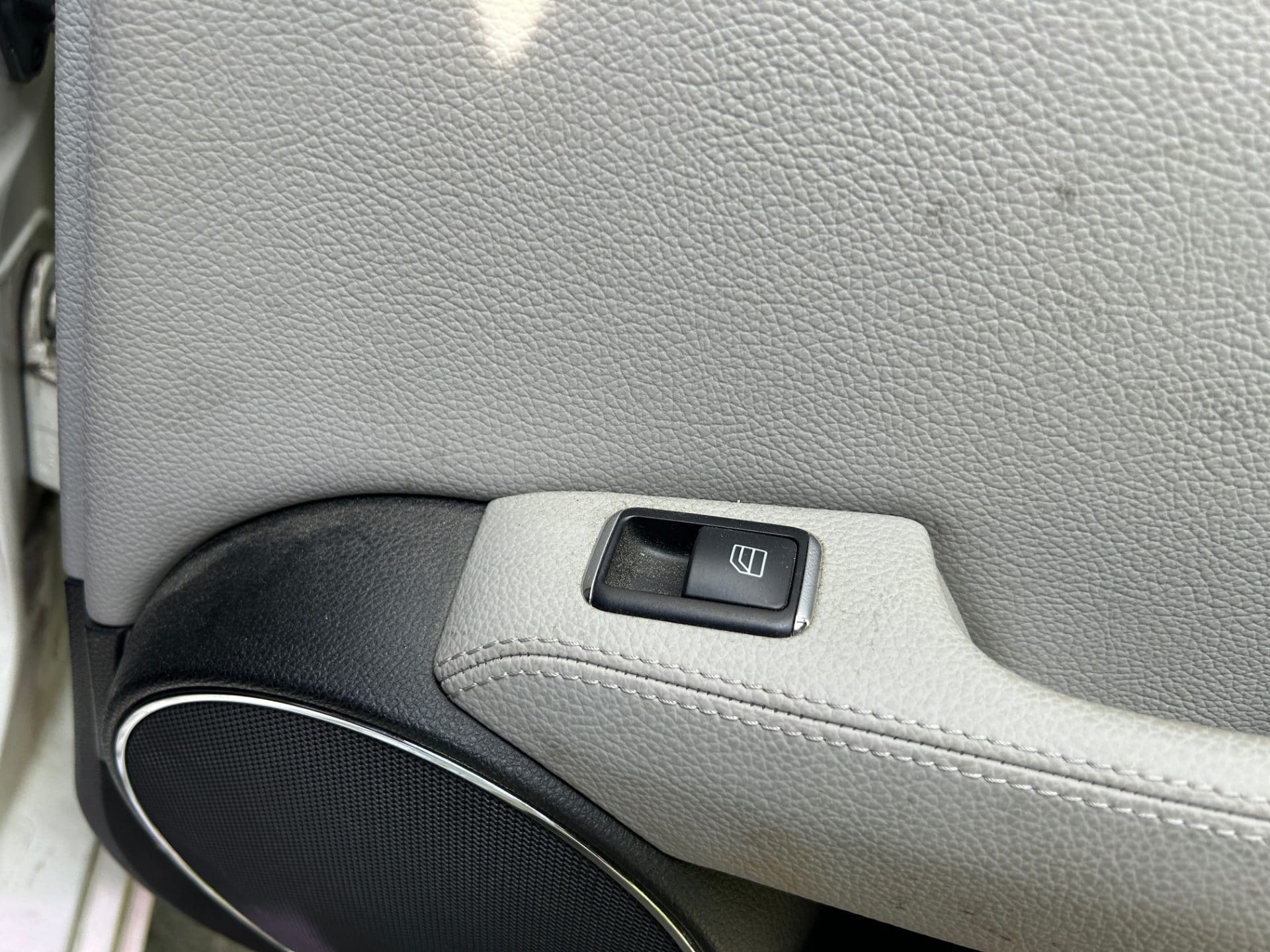 2009 Benz C-Class W204 C200K Avantgarde (S/N: 267196) 29
