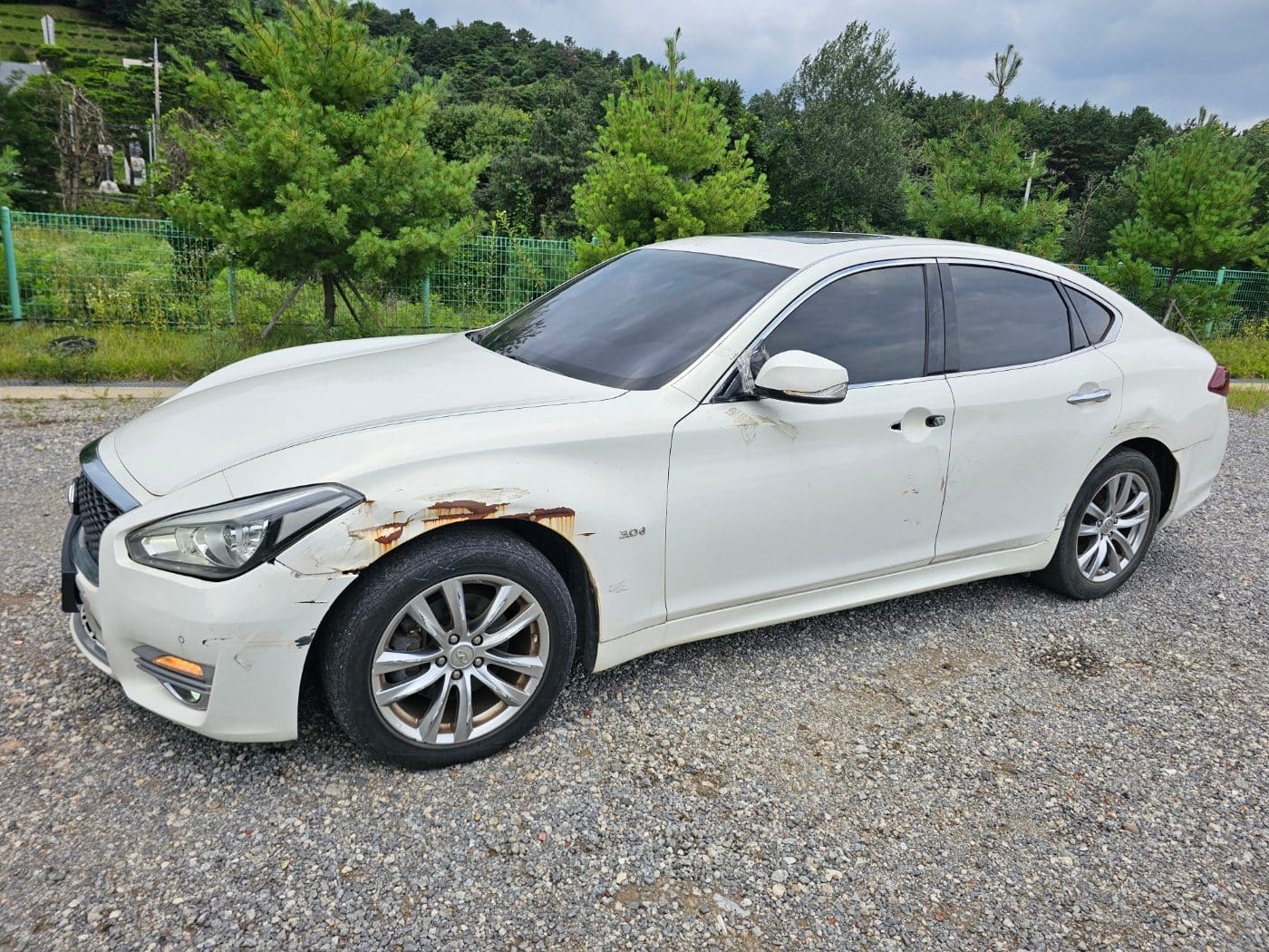 2015 Infiniti Q70 3.0d (S/N: 580014)