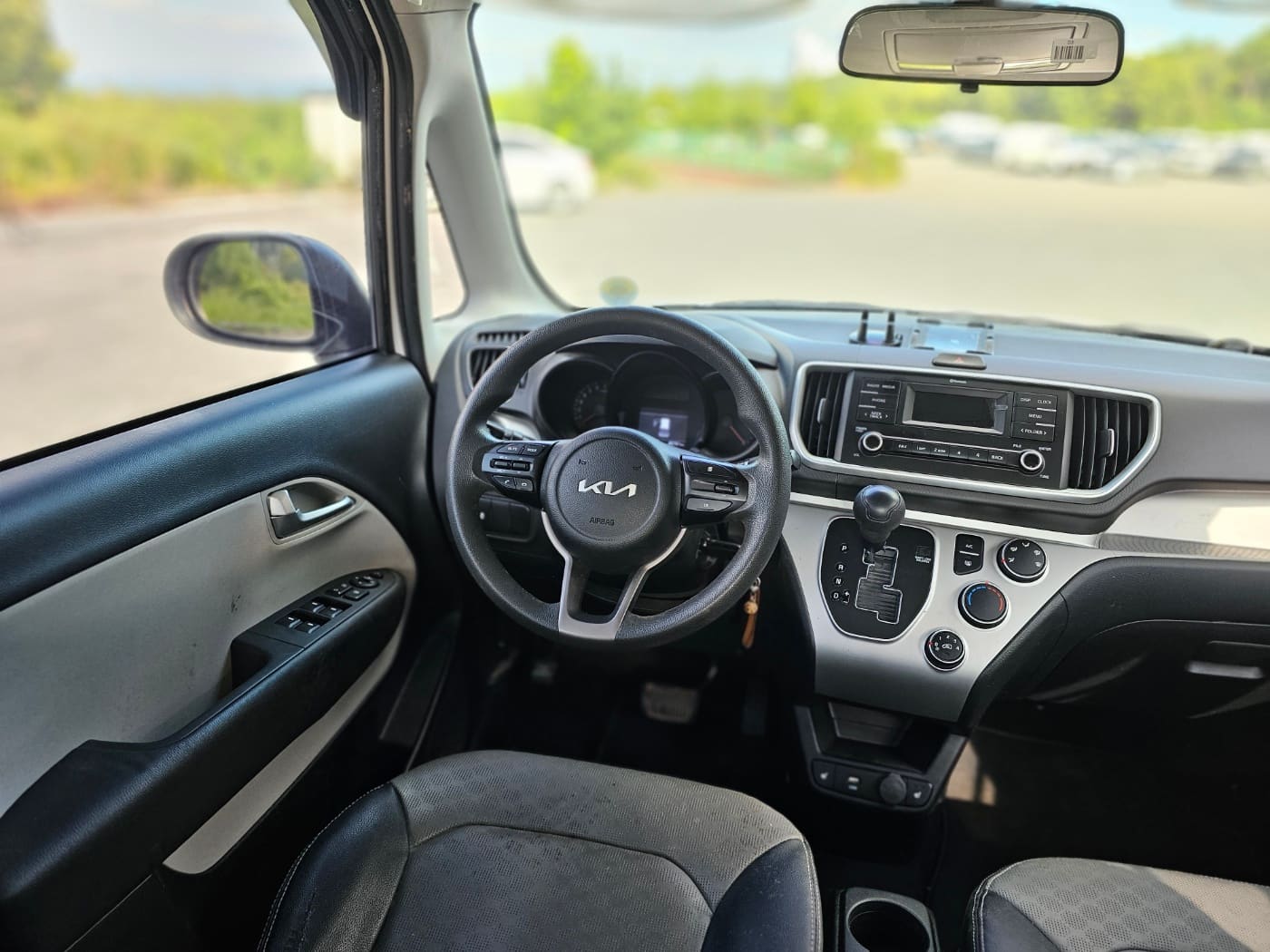 2022 Kia The New Ray 1seats van (S/N: 320163) 25
