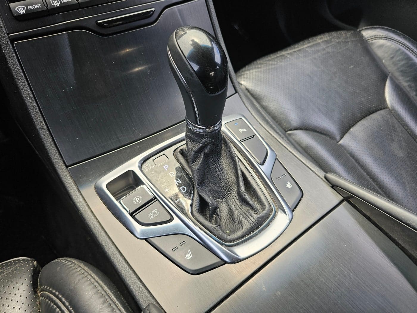 2016 Hyundai Grandeur HG Hybrid (S/N: 023743) 41
