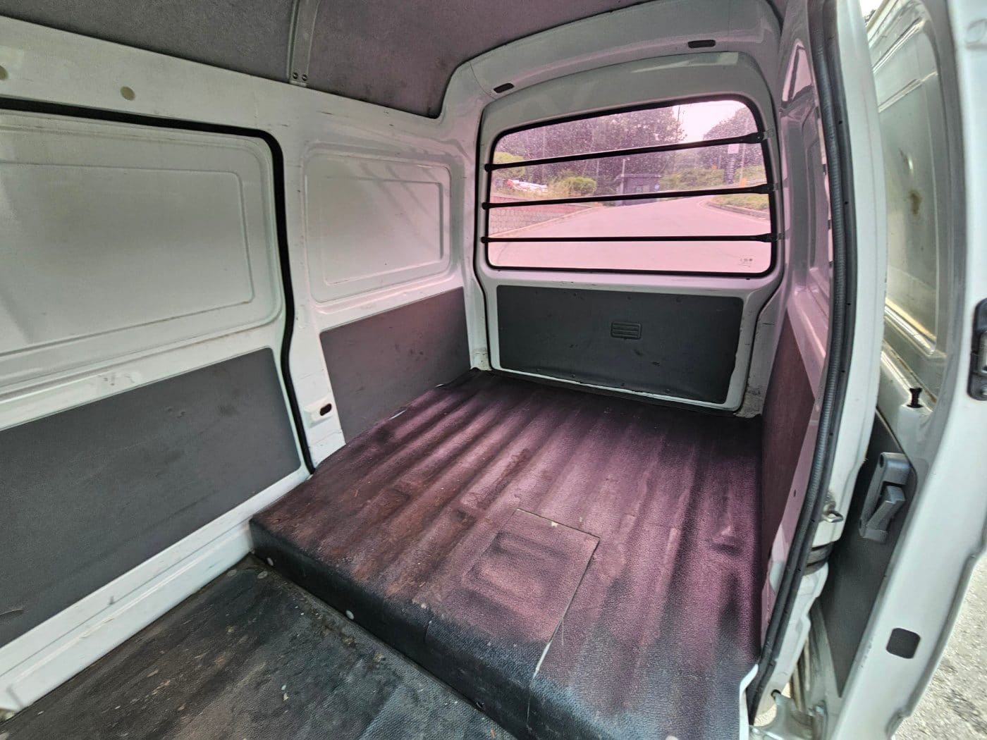 2015 Daewoo Damas 2 van (S/N: 344308) 18