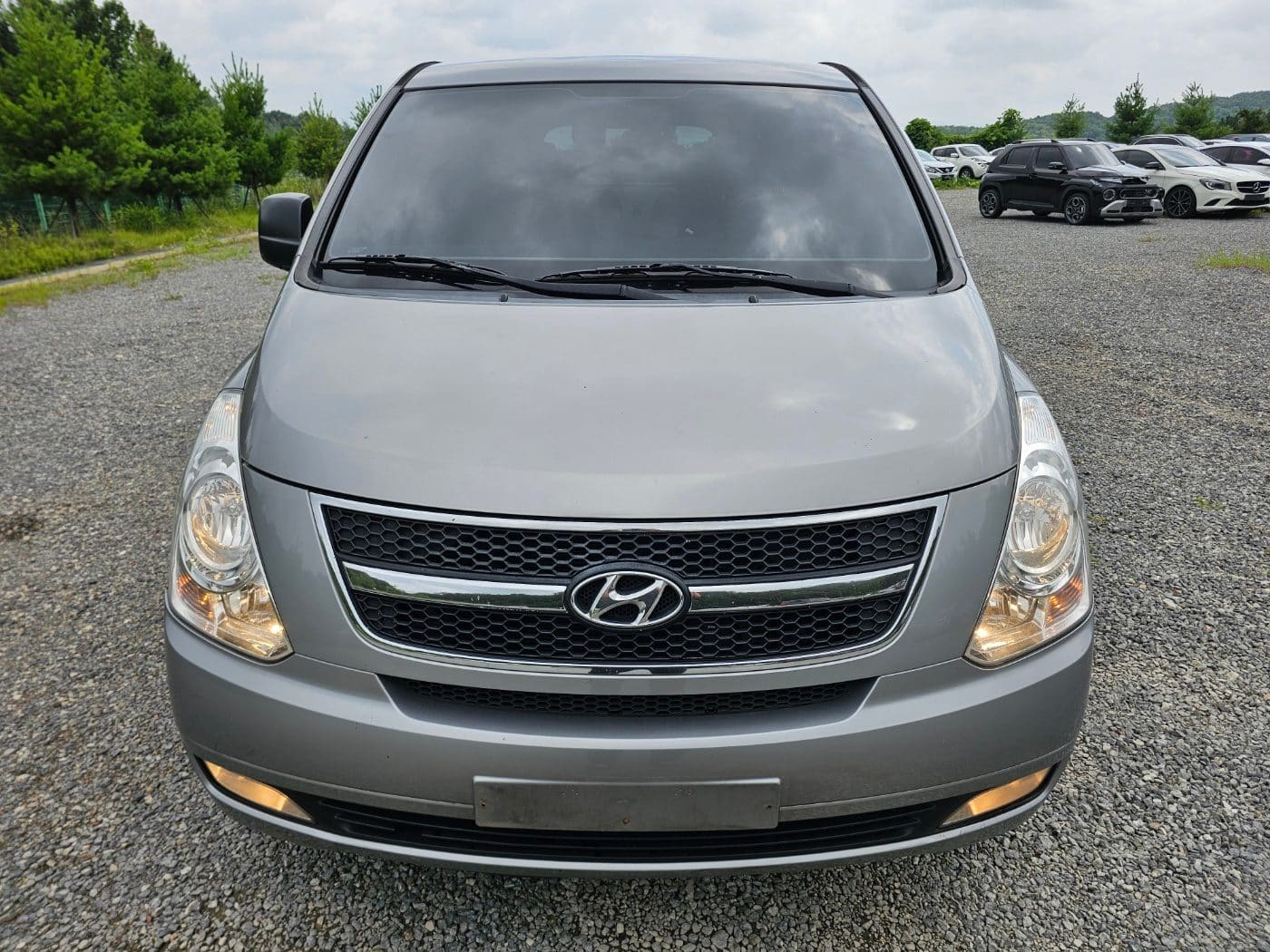 2011 Hyundai Grand Starex 12seats CVX (S/N: 367941) 2
