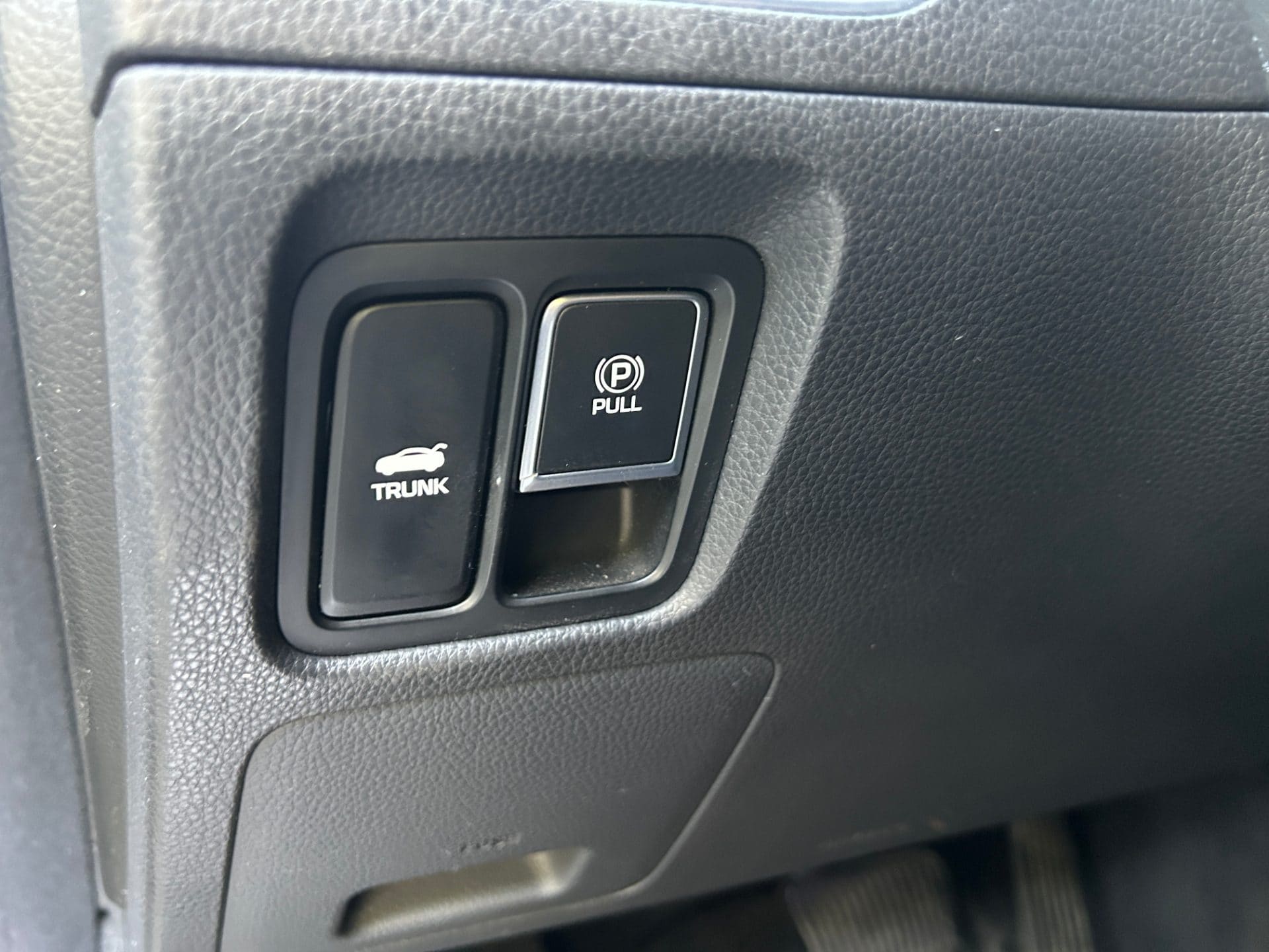 2015 Hyundai Equus VS500 (S/N: 090613) 51