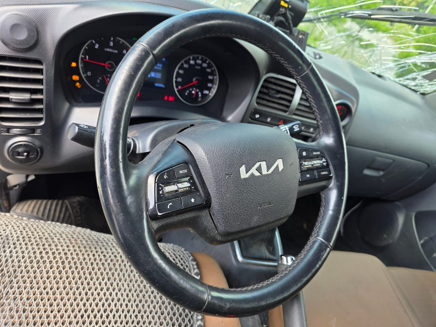 2024 Kia Bongo 3 (LPG 2.5 Turbo) King Cab 2WD (S/N: 756143) 19